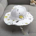 Cappello da sole bianco per neonati con motivo corona e rete traspirante per l'estate - 48-52cm (Regolabile) / Bianco (Corona)