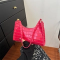 Vintage baguette shoulder bag in hot pink crocodile embossed leather texture - Rose Red