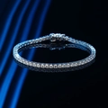 Classic silver 2.5mm moissanite tennis bracelet with sparkling round cut stones - 2.5mm Moissanite Platinum Plated / 18cm