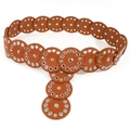 Cintura in pelle marrone con dischi decorativi, occhielli argento e borchie metalliche - 115cm / Cammello Argento