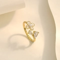Bague ajustable en argent S925 avec fleur en émail blanc, perle et cristaux goutte - Ouverte Ajustable (Poinçon S925) / Or JZ1062 (Fleur Émail Perle Zirconium)