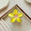 Elegante gele plumeria bloem haarklem voor stijlvolle kapsels en luxe haarknotten - 8cm / Geel (Lijnnet)