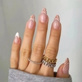Uñas postizas almendradas estilo francés con ondas blancas sobre base rosa natural - Estilo de Línea Ondulada de Almendra Francesa(JP1934)