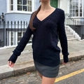 Women's deep blue V-neck cable knit sweater with long sleeves and ribbed cuffs - S / Navy Blue