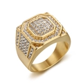 Anello con sigillo da uomo placcato oro con zirconi micro-pave e metallo spazzolato - US 7 / Oro