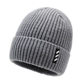 Gorro de punto gris para hombre con dobladillo y detalle de parche deportivo - Talla única / Gris claro