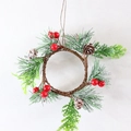 Anneau de bougie de Noël avec baies rouges, aiguilles de pin et cônes naturels - Anneau De Bougie Baies Rouges Et Aiguilles De Pin / Diamètre Intérieur Environ 5,5-6cm