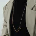 Collana regolabile bicolore con chiusura OT e catene asimmetriche oro e argento - 80cm / Oro e Argento