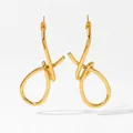 Orecchini a nodo intrecciato in finitura oro 18K con elegante design in metallo - Nodo Intrecciato Largo (D2819) / Oro