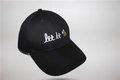 Casquette de baseball noire avec texte 'let it' et broderie d'abeille jaune devant - Adulte / Petite Abeille Noire