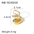 Vista dettagliata dell'anello in acciaio inossidabile placcato oro 18K da 4,4g - Stile Goccia d'Acqua Pesante Irregolare (NB-R24050)