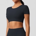 Ensemble de sport noir à manches courtes pour femmes avec leggings de yoga serrés - S / Hauts / Noir