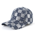 Donkerblauwe denim baseballpet met distressed look en zilveren pailletten patroon - koffiekleur