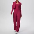 Détail de l'ensemble de fitness 3 pièces avec veste zippée et pantalon large fuchsia - Carmin
