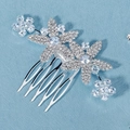 Dettaglio pettine da sposa con motivi floreali argentati e strass brillanti incastonati - Stile Fiocco di Neve Argento (HS-J6872S)