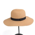 Britischer Strohhut mit breiter Krempe und schwarzer Schleife für Sommer und Strand - M (56-58cm) / Khaki (Quadratischer Knoten)