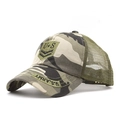 Dettaglio del ricamo U.S. Army sul cappellino camouflage con rete mesh traspirante - Regolabile / Mimetico