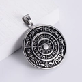 Pendente sole vichingo nordico vintage in acciaio inossidabile con incisioni zodiacali - Colore Acciaio (Senza Catena)