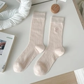 Beige Kniestrümpfe im Ballett-Stil mit Rippenstruktur und kleiner Schleifenstickerei - Einheitsgröße / Milchiges Rosa