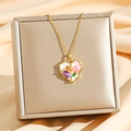 Collana vintage con ciondolo a cuore e tulipano con perle su una confezione regalo dorata - Oro Bianco Pittura a Olio (8776)