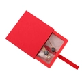 Scatola regalo per gioielli rossa a cassetto con finestra trasparente e nastro - Con Scatola Interna Rossa / 7x7x2cm / Rosso Cina