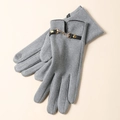 Elegant grey wool touch screen gloves with decorative gold horsebit buckle detail - Chain Style De-Velvet / Gray