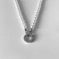 Collier élégant de perles d'eau douce avec pendentif en acier inoxydable argenté chic - Collier Fermoir Cercle Uni Argent (XNL0005-1)