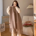 Bufanda larga color avena con textura de cachemira suave y flecos gruesos para invierno - Marrón Caqui
