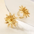 Anello a fiore multistrato in oro e acciaio al titanio con fascia regolabile aperta - Stile Petali Radiali Snelli (KR113309-SP)