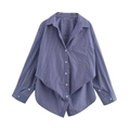 Chemise en popeline à rayures bleues et blanches avec manches chauve-souris et ourlet asymétrique - Fines Rayures Bleues