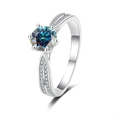 Anillo de plata de ley S925 con moissanita colorida y banda de doble capa con pavé - Abierto Ajustable / Moissanita Azul Multicolor de 1 Quilate