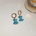 Gouden oorbellen met blauwe iriserende teddybeertjes en glanzende zirkonia-accenten - Blauw
