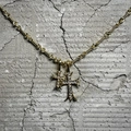 Collana placcata oro con pendente a doppia croce e zirconi su una catena a fune - Placcato Oro Vero Oro