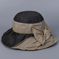 Elegante cappello da sole in ramiè a tesa larga con fiocco decorativo e design bicolore - M / Nero