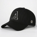 Klassische schwarze Baseballkappe mit weißem 3D-Buchstaben A und seitlichem Logo - Schwarz