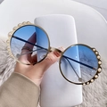 Gafas de sol redondas de metal dorado con lentes azules degradadas y perlas blancas - Marco Dorado Azul Degradado