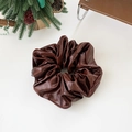 Deep brown faux leather scrunchie with vintage pleats and high elasticity finish - Large / Caramel color
