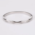 Macro di bracciale in argento con design a bambù e piccoli diamanti incastonati - Argento (Con Zirconi)