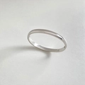 Close-up of polished silver stainless steel hinged bangle with mirror finish - 6mm Silver Style (PSK1014)
