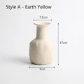 Beige Keramikvase in geometrischer Form, Höhe 17cm und Breite 9cm Maße enthalten - Biskuit-Stil A / Biskuit-Hellbraun