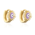 Detailansicht goldene 18K Kupfer Creolen mit lila Emaille-Auge und poliertem Finish - Lila