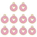 Set dettagliato di dieci ciondoli a cuore in smalto rosa con bordo dorato per gioielli fai-da-te - Rosa