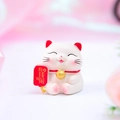 Statuina gatto della fortuna bianco in resina con cartello rosso portafortuna - Gatto portafortuna soldi e tempo libero