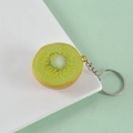 Realistischer PVC Kiwi Schlüsselanhänger mit detailliertem grünen Kiwi-Scheiben-Design - Kiwi - Schlüsselanhänger
