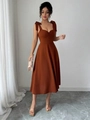 Detalle de vestido marrón caramelo con tirantes de lazo y escote de corazón - S / Bottoms / Marrón