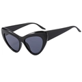 Occhiali da sole a cuore stile cat-eye con montatura nera spessa e lenti grigio scuro - Montatura Nero Lucido Lenti Grigie