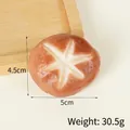 Realistisches PVC Champignon Modell mit Sternmuster, dunkelbraunes Kunstgemüse Dekor - 5cm Dicker Roher Pilz - Ohne Haken