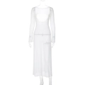 Dettaglio dell'abito lungo bianco a maniche lunghe in tessuto velato dal taglio aderente - S / Bianco