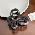 Minimalistische schwarze Kleeblatt Schmetterling Haarklammer für elegante Frisuren - 7cm / Schwarz