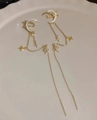 Ear cuff stella e luna dorato con nappe lunghe e zirconi cubici incastonati - Un Paio (10826+F28) / Oro